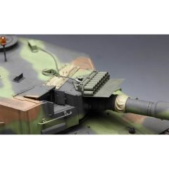 TS-016 1/35 GERMAN MAIN BATTLE TANK LEOPARD 2 A4