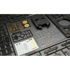 TS-016 1/35 GERMAN MAIN BATTLE TANK LEOPARD 2 A4