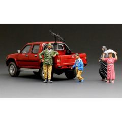 HS001 1/35 MİDDLE EASTERNERS İN THE STREET